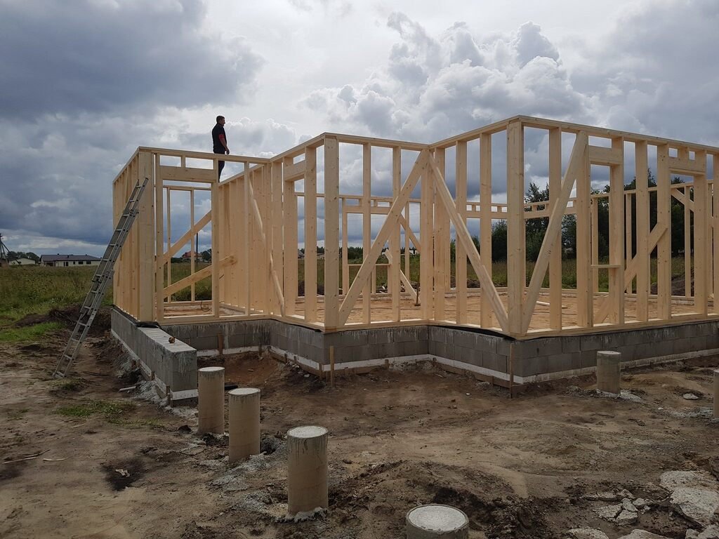 29249161_1905096883109515_797962025463447552_n